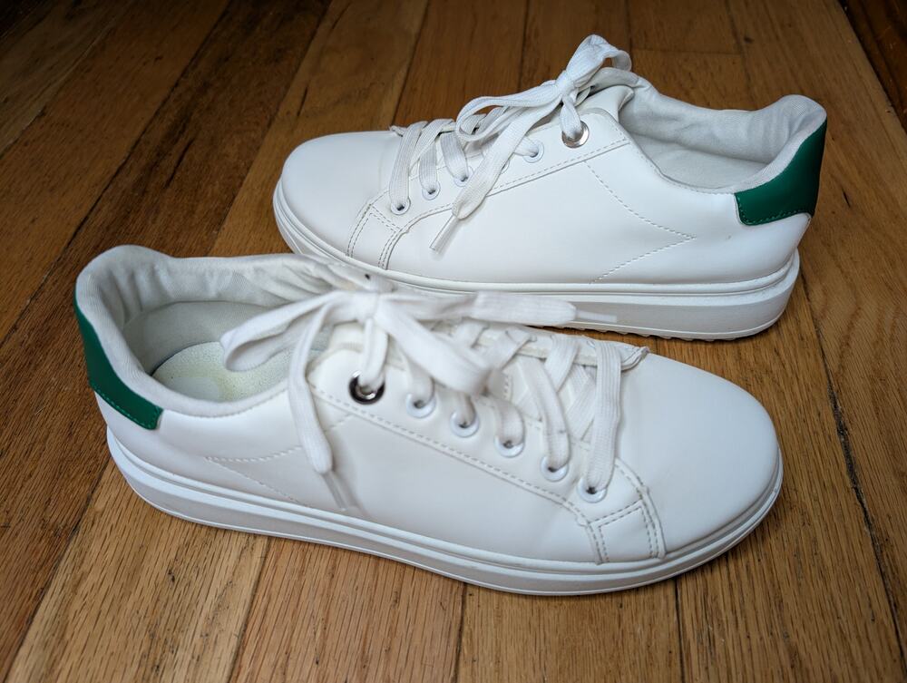 Madden Girl White Platform Sneakers Green Heel Tab Lace Up Women's Size 9